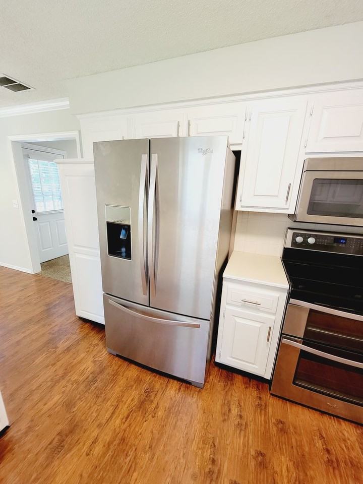 2211 E Cragmont St - Photo 7 of 39