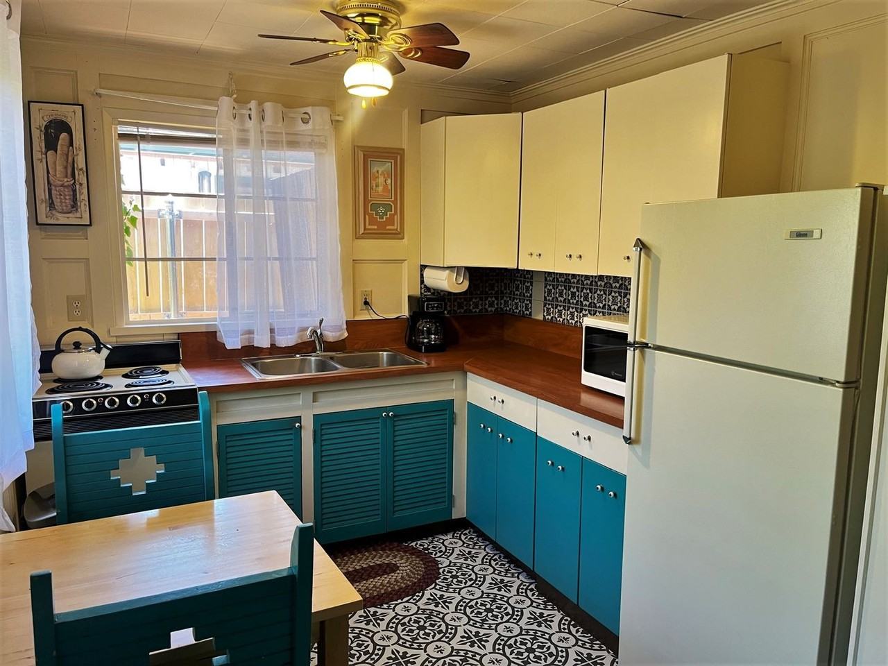 376 Cedar St #1 - Photo 4 of 12