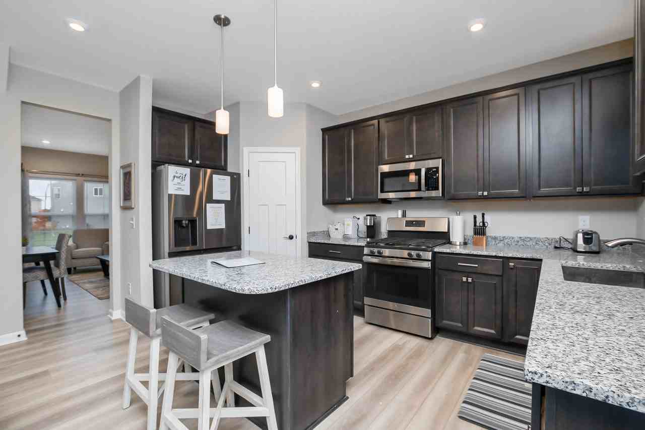 5762 Azra Ct - Photo 5 of 25