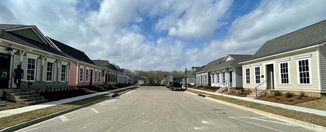 1262 Haymarket St - Photo 2 of 22