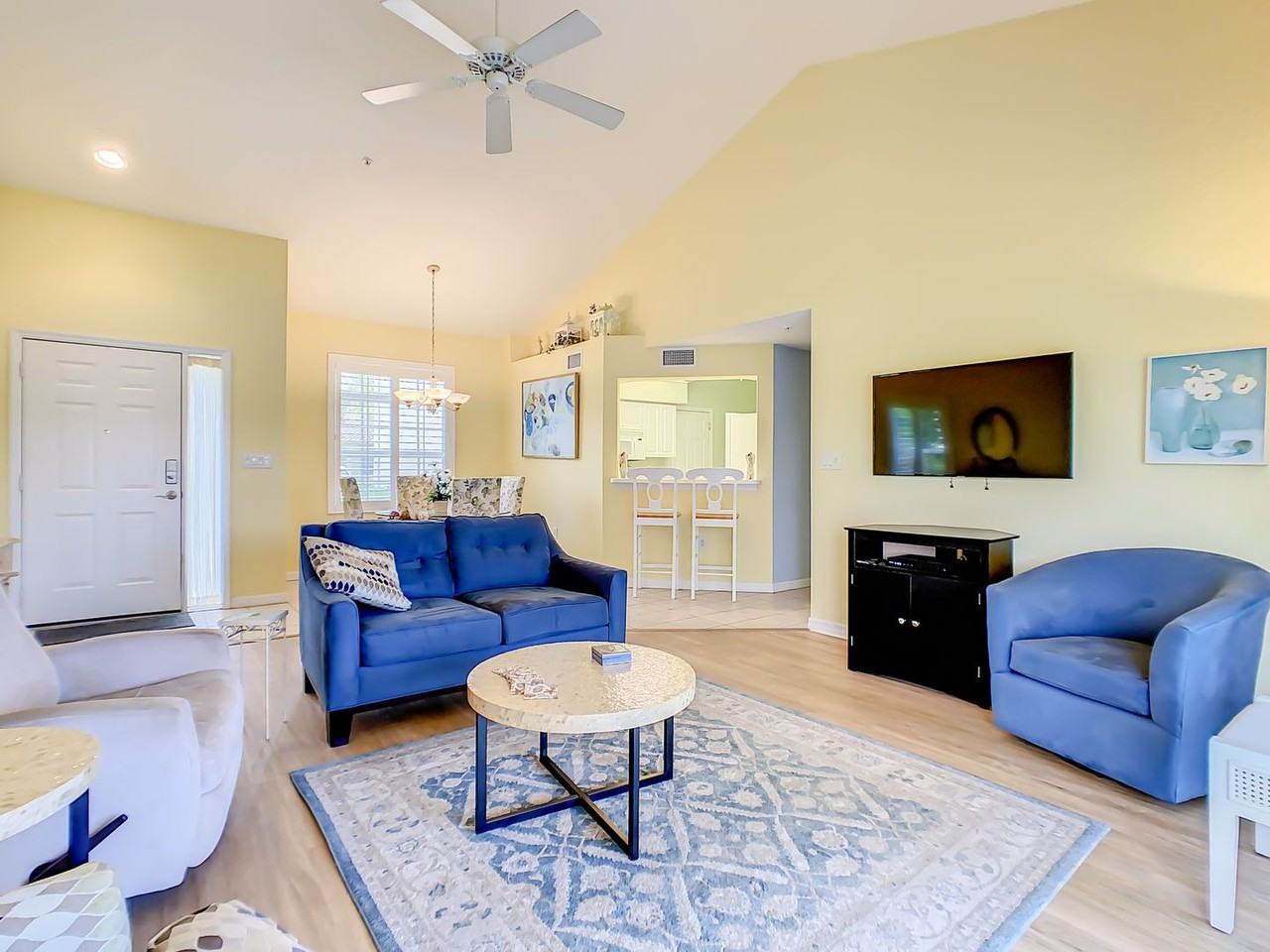 6334 Bay Cedar Ln - Photo 3 of 18