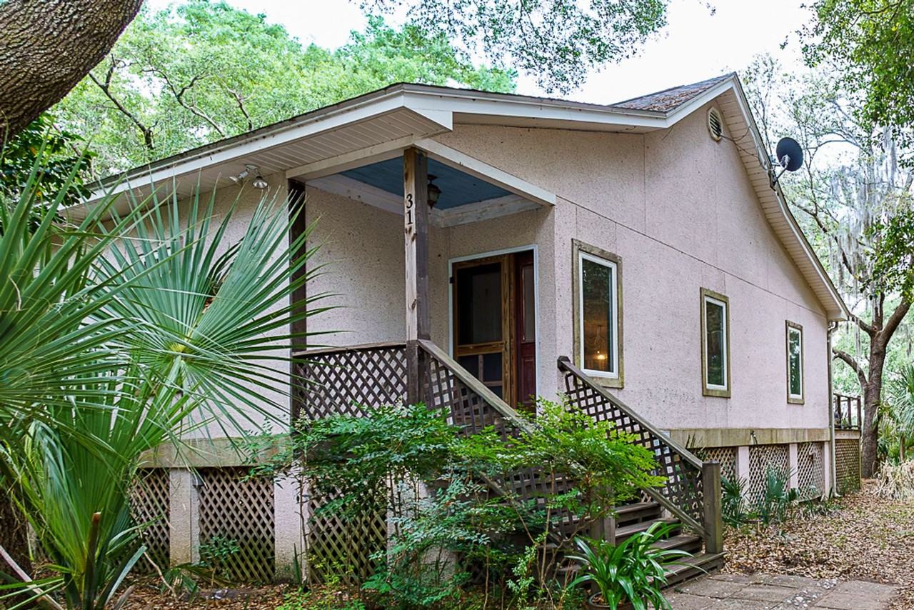 31 Winding Way - Photo 2 of 50