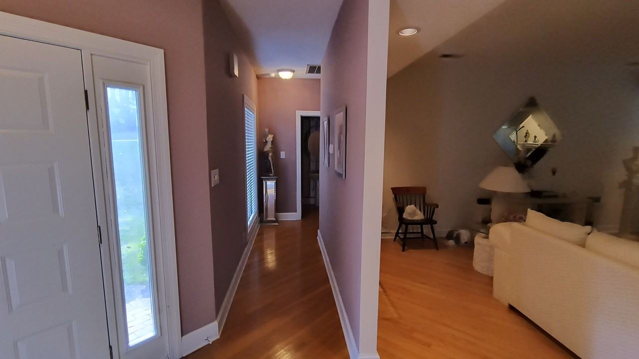 423 Brightwood Dr - Photo 5 of 48