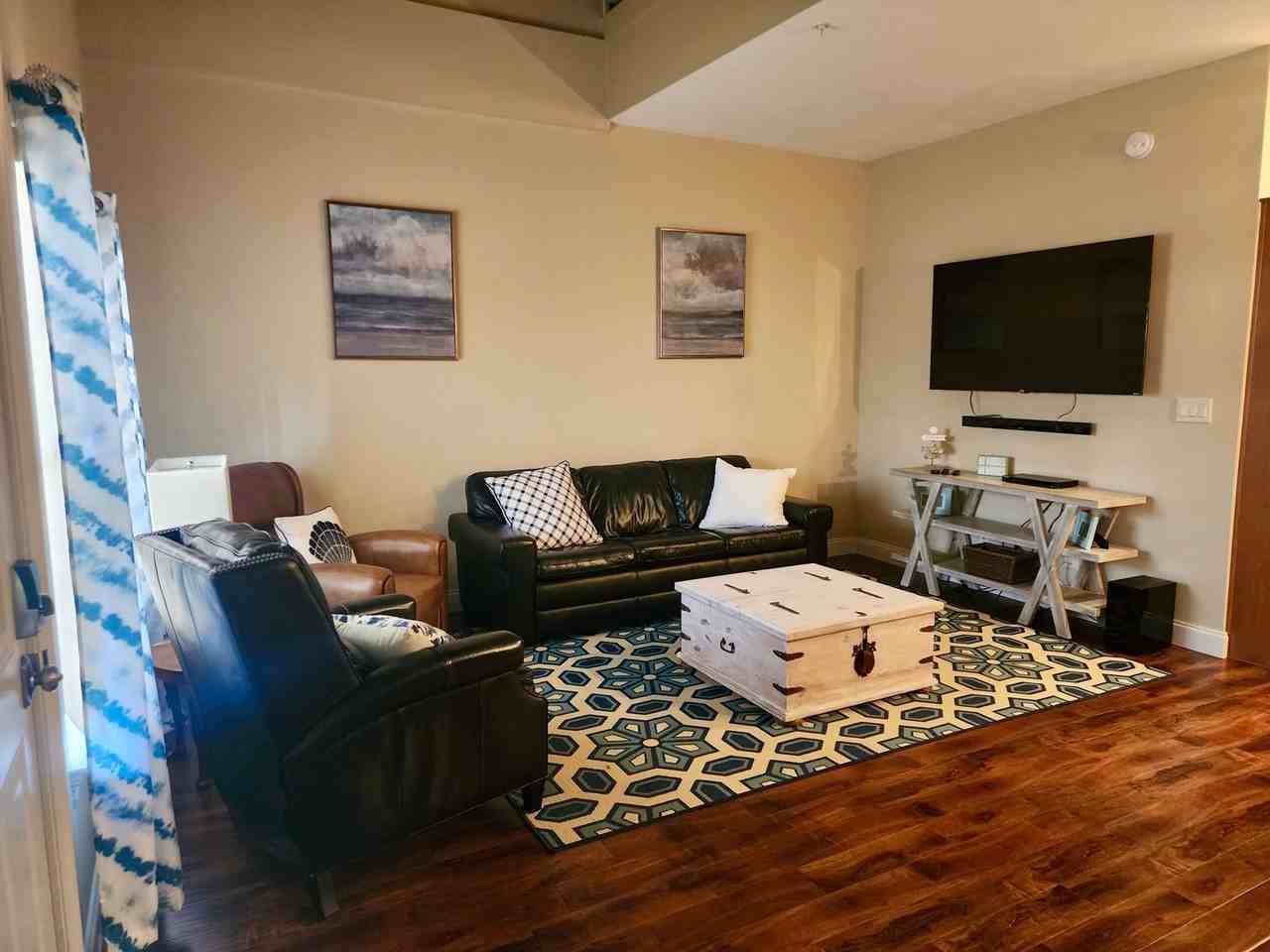 4507 Furling Ln #307