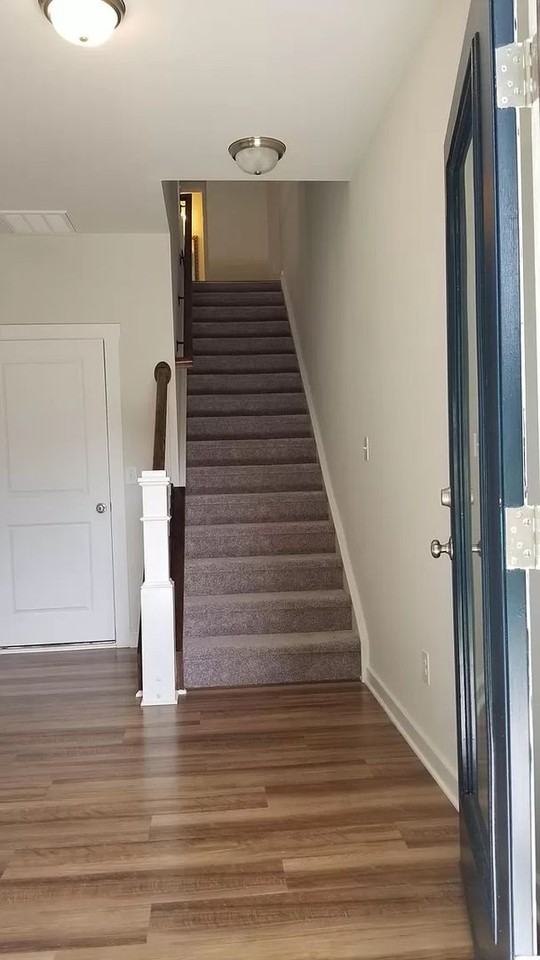 1024 Sharon Towns Dr - Photo 5 of 34