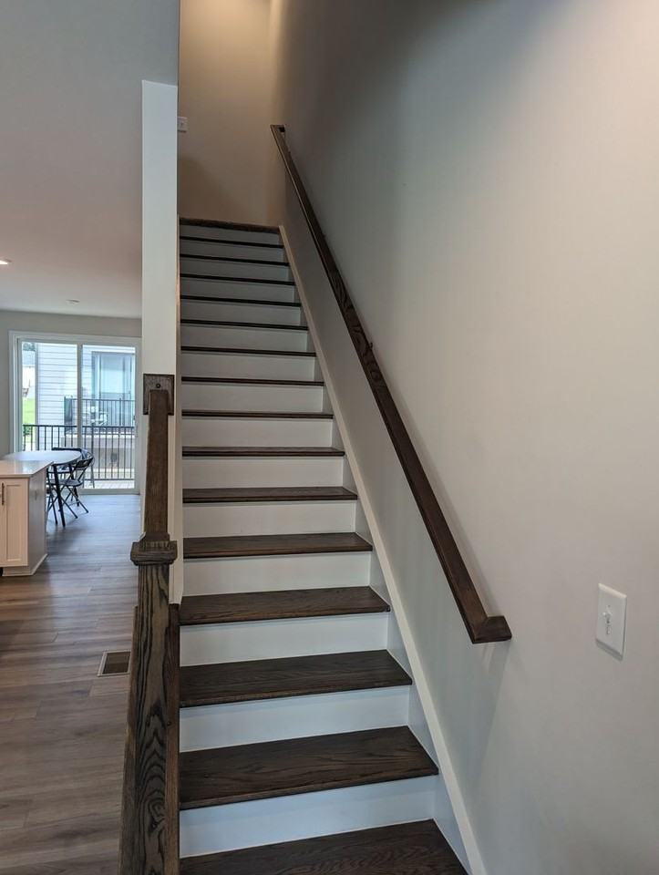 1114 Gleason Way - Photo 5 of 29