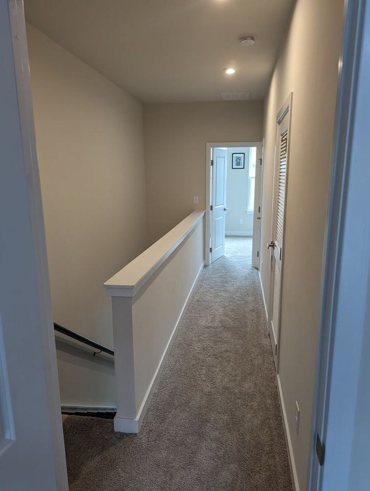 1114 Gleason Way - Photo 6 of 29