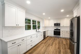 908 Brookgreen Dr - Photo 1 of 1