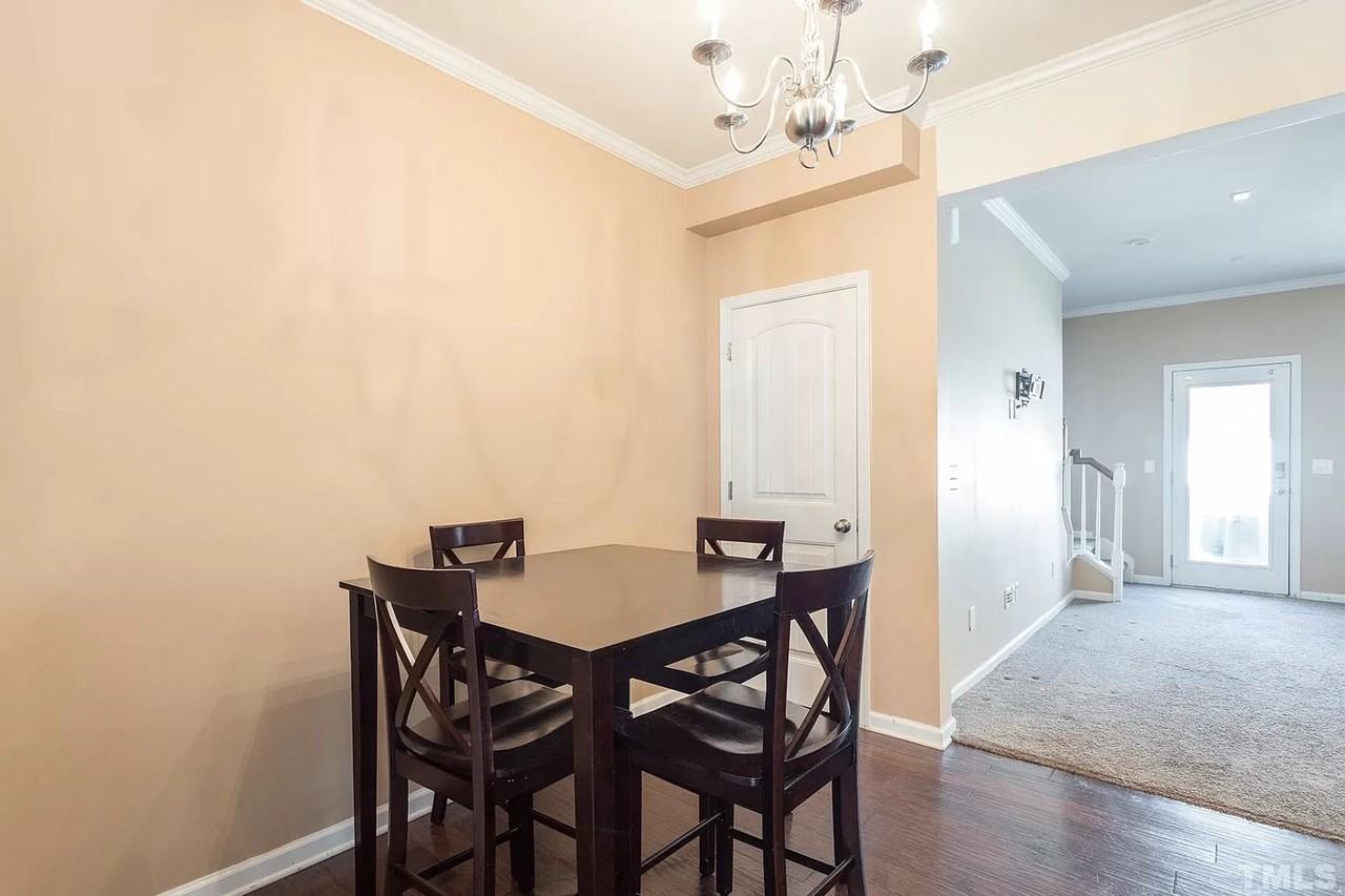 3243 Warm Springs Ln - Photo 7 of 42