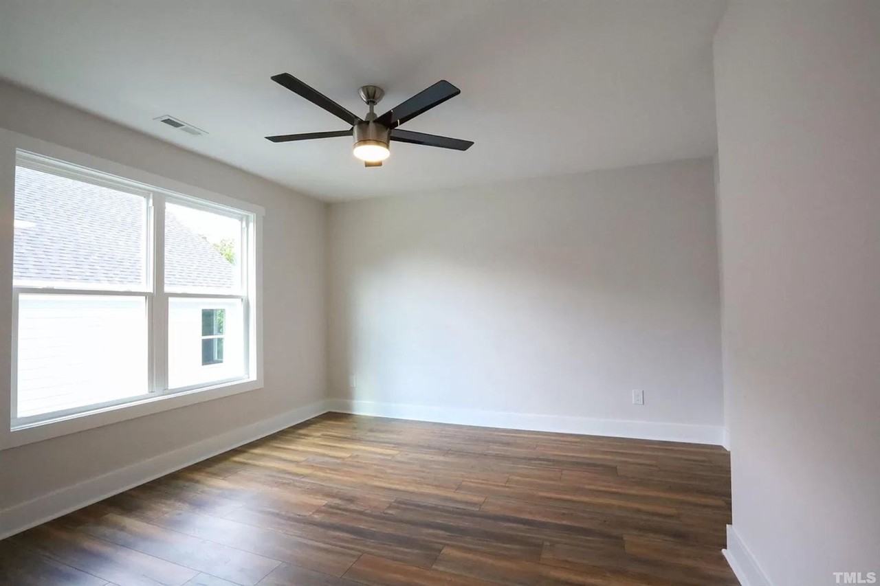 1907 Edgerton Dr - Photo 3 of 50