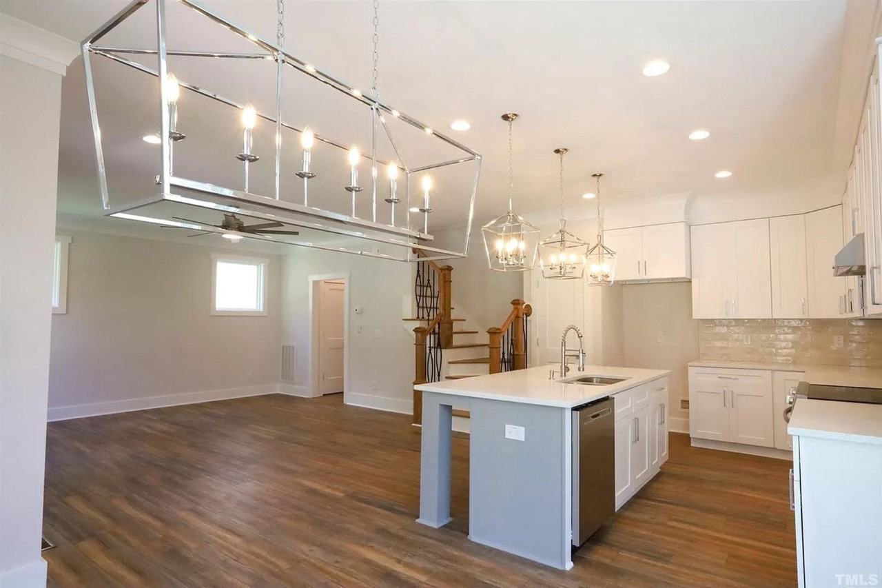 1907 Edgerton Dr - Photo 5 of 50