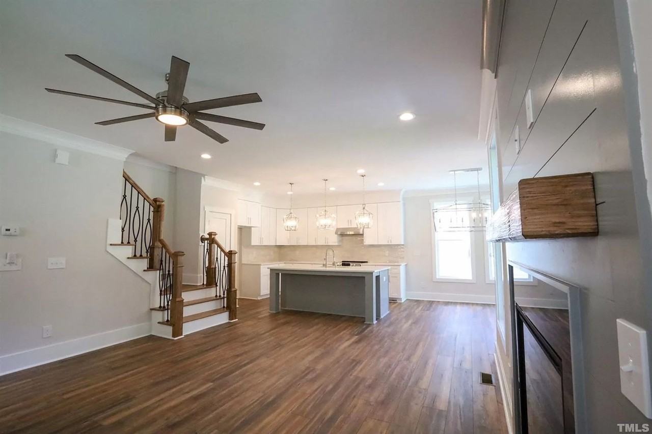 1907 Edgerton Dr - Photo 7 of 50