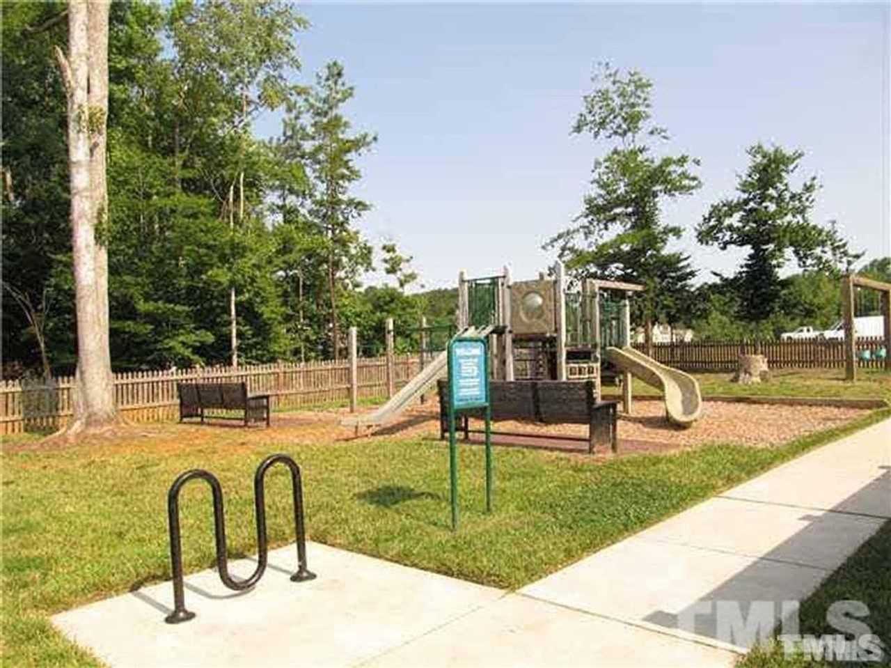 118 Philips Sq - Photo 6 of 44