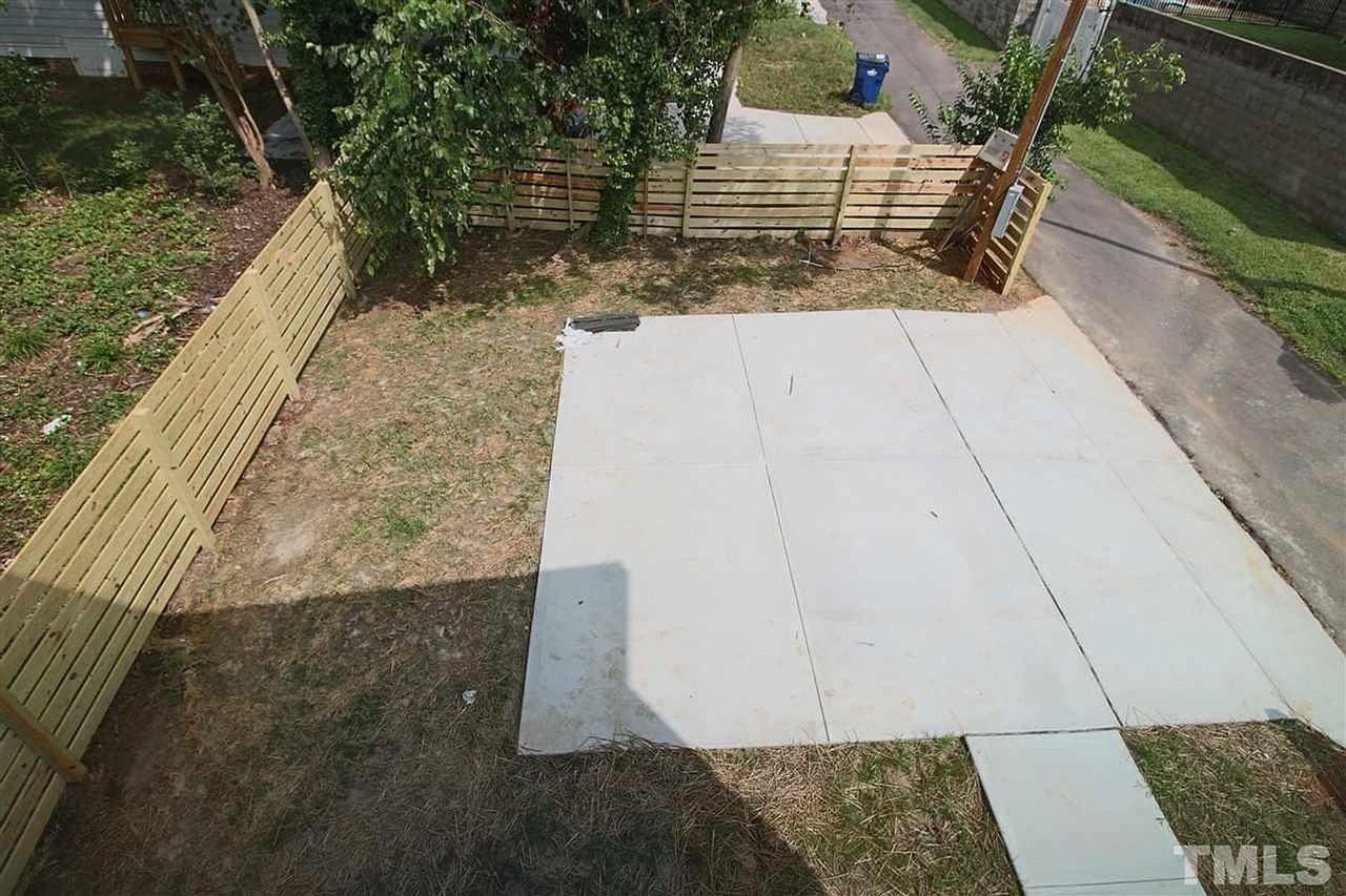 218 Heck St - Photo 4 of 25