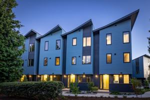 featured image of 1732 Se Columbia River Dr