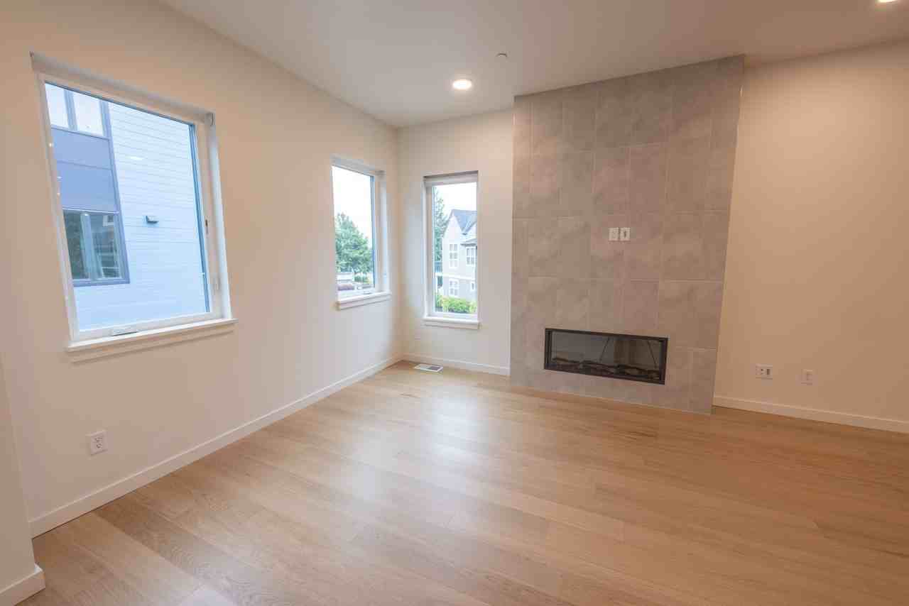 1732 Se Columbia River Dr - Photo 6 of 22