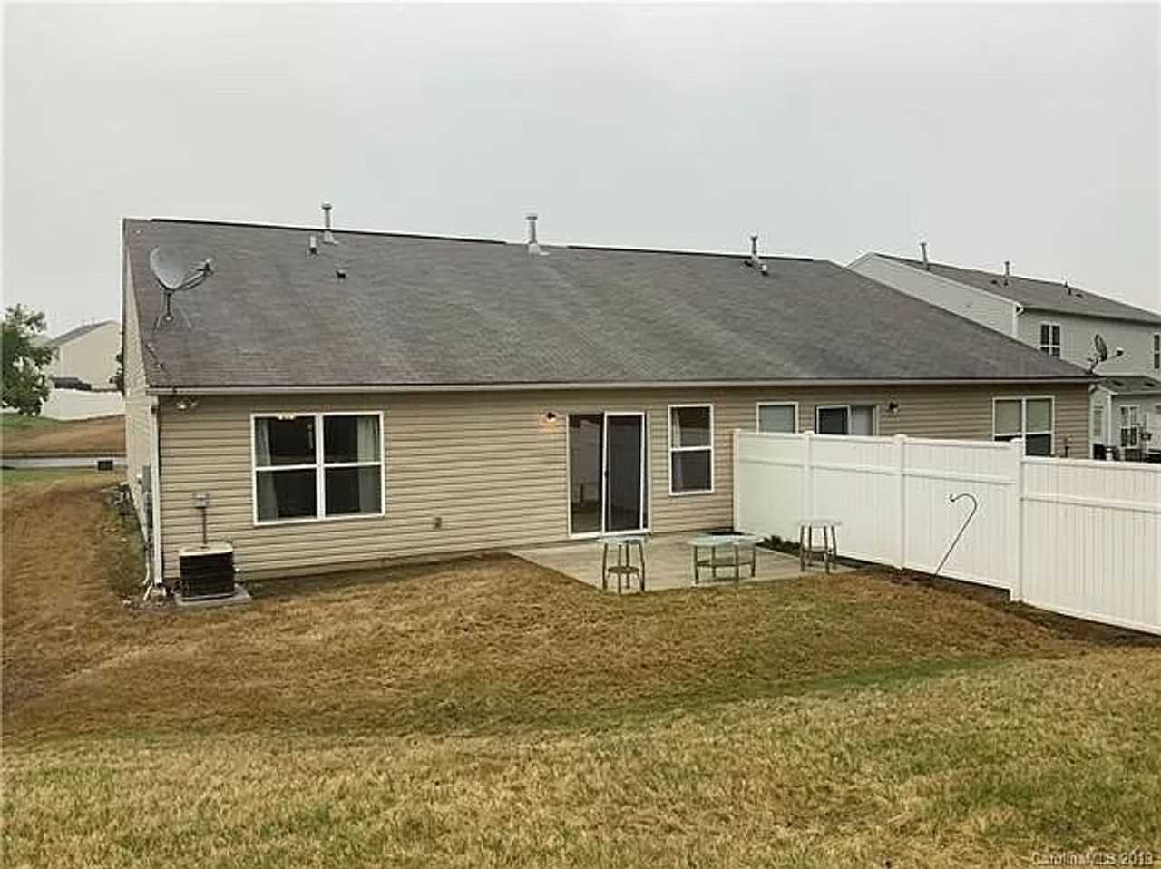 6453 Ziegler Ln - Photo 4 of 24