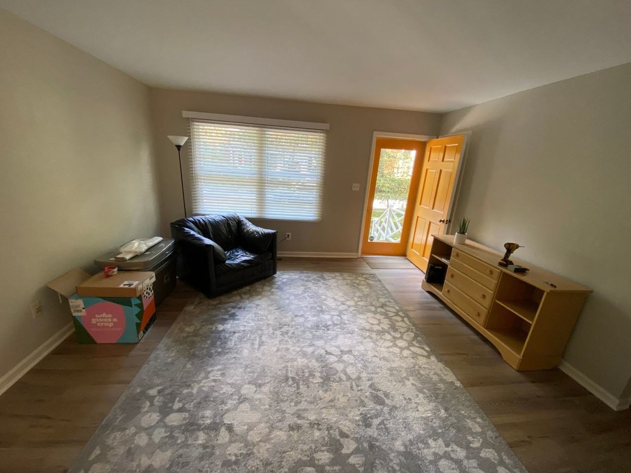 612 Old Farm Rd - Photo 7 of 28