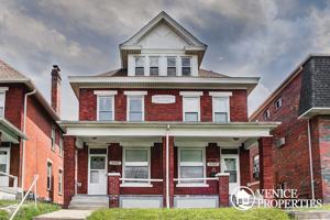 featured image of 2166 Summit St