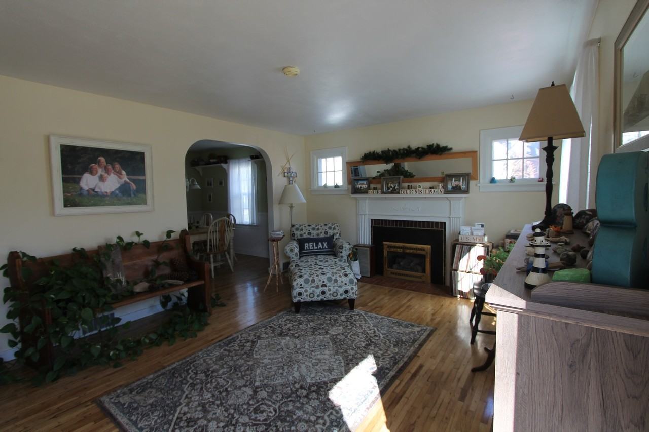 2012 West Petty Road