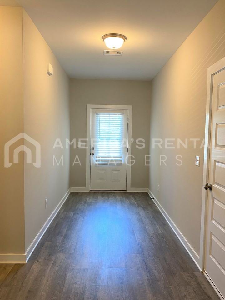 11317 Crimson Ridge Rd - Photo 4 of 20