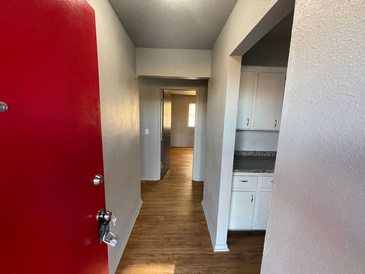 10001 Djl Dr - Photo 3 of 31