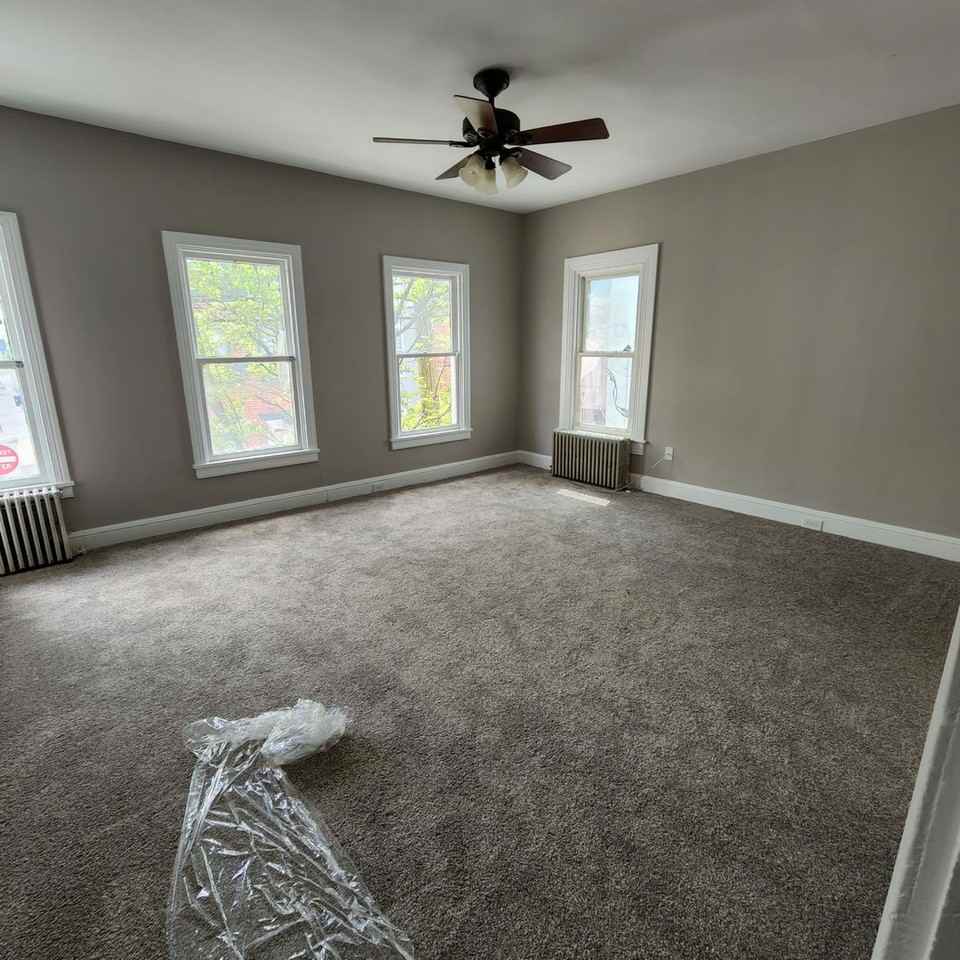 46 S Pine St - Photo 7 of 20