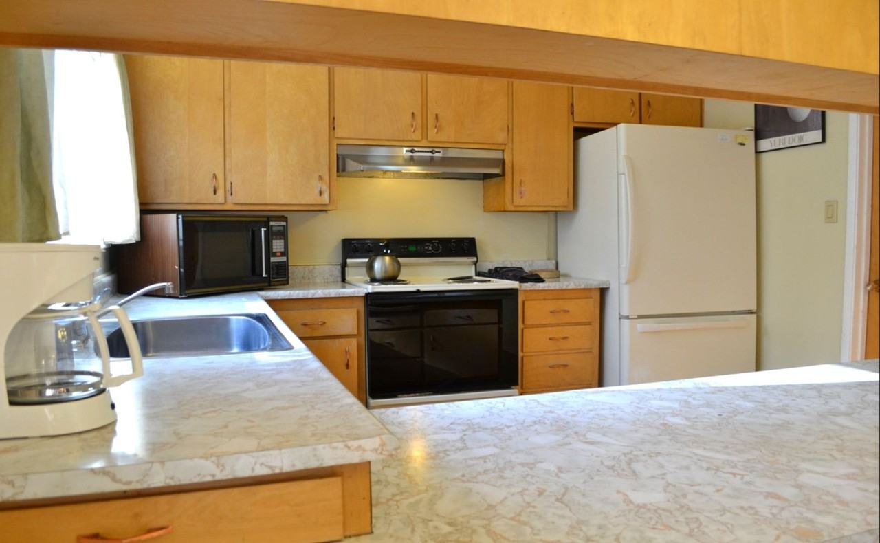 544 Koru St - Photo 7 of 18