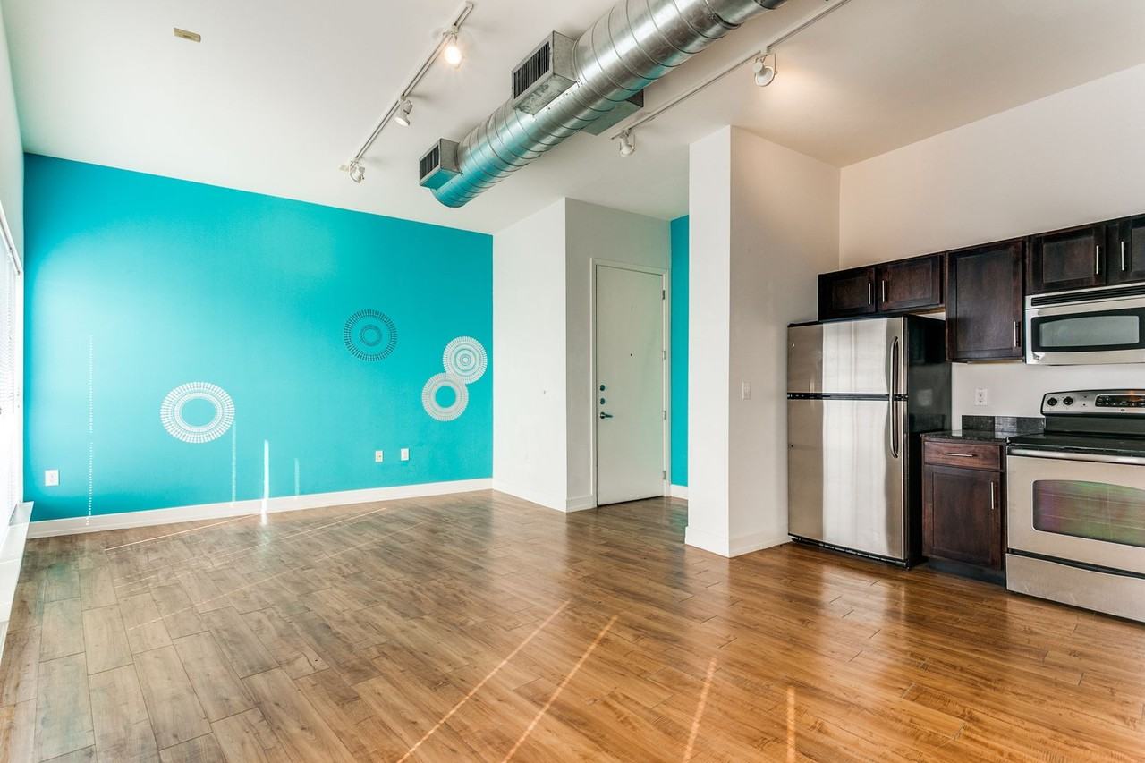 1401 S Flores St #300 - Photo 5 of 12