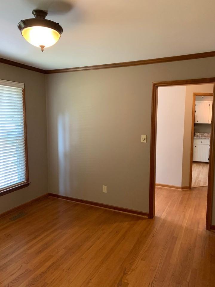 2625 Sawmill Rd - Photo 2 of 16