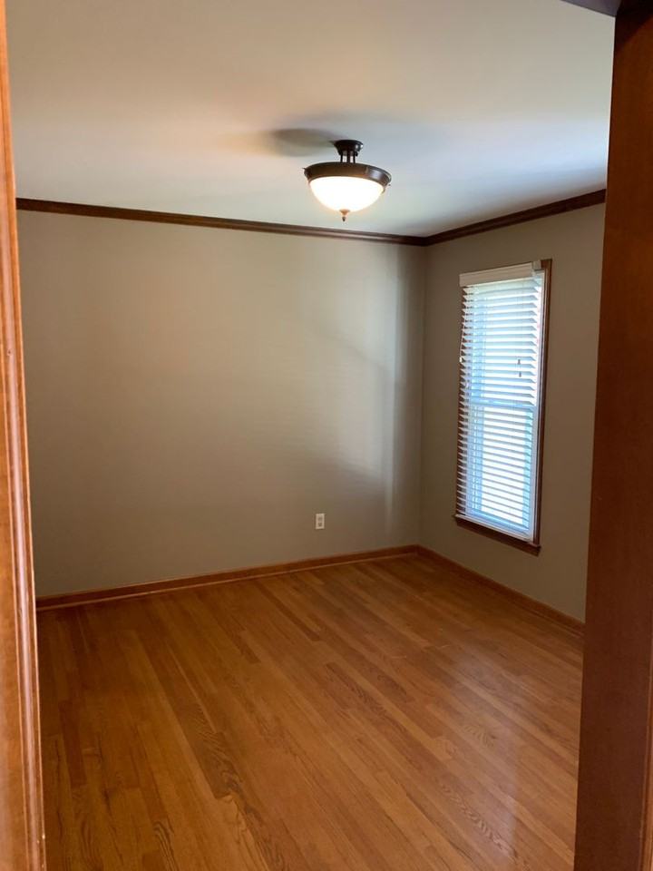 2625 Sawmill Rd - Photo 4 of 16