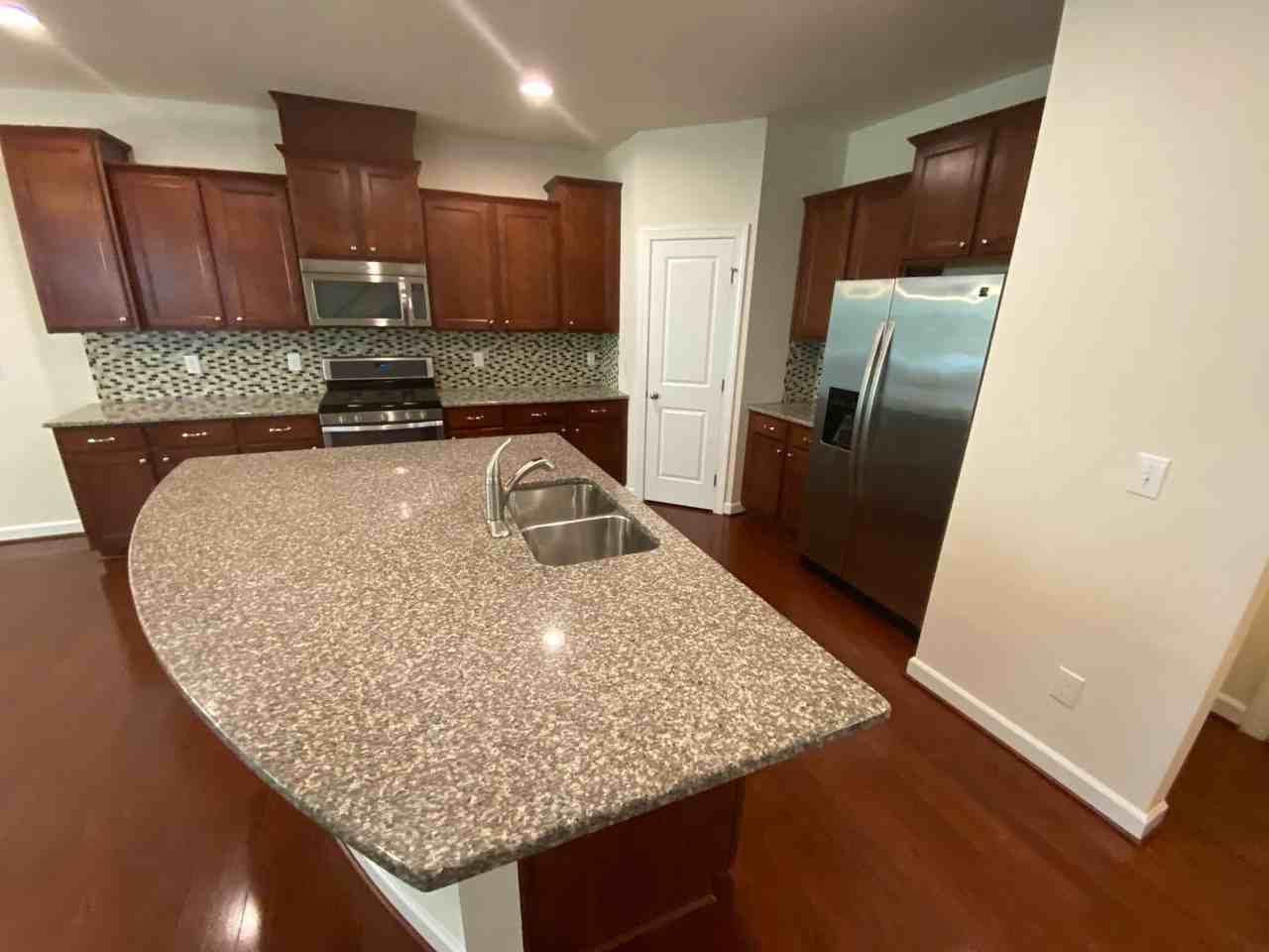 2406 Pecan Ridge Way - Photo 4 of 50