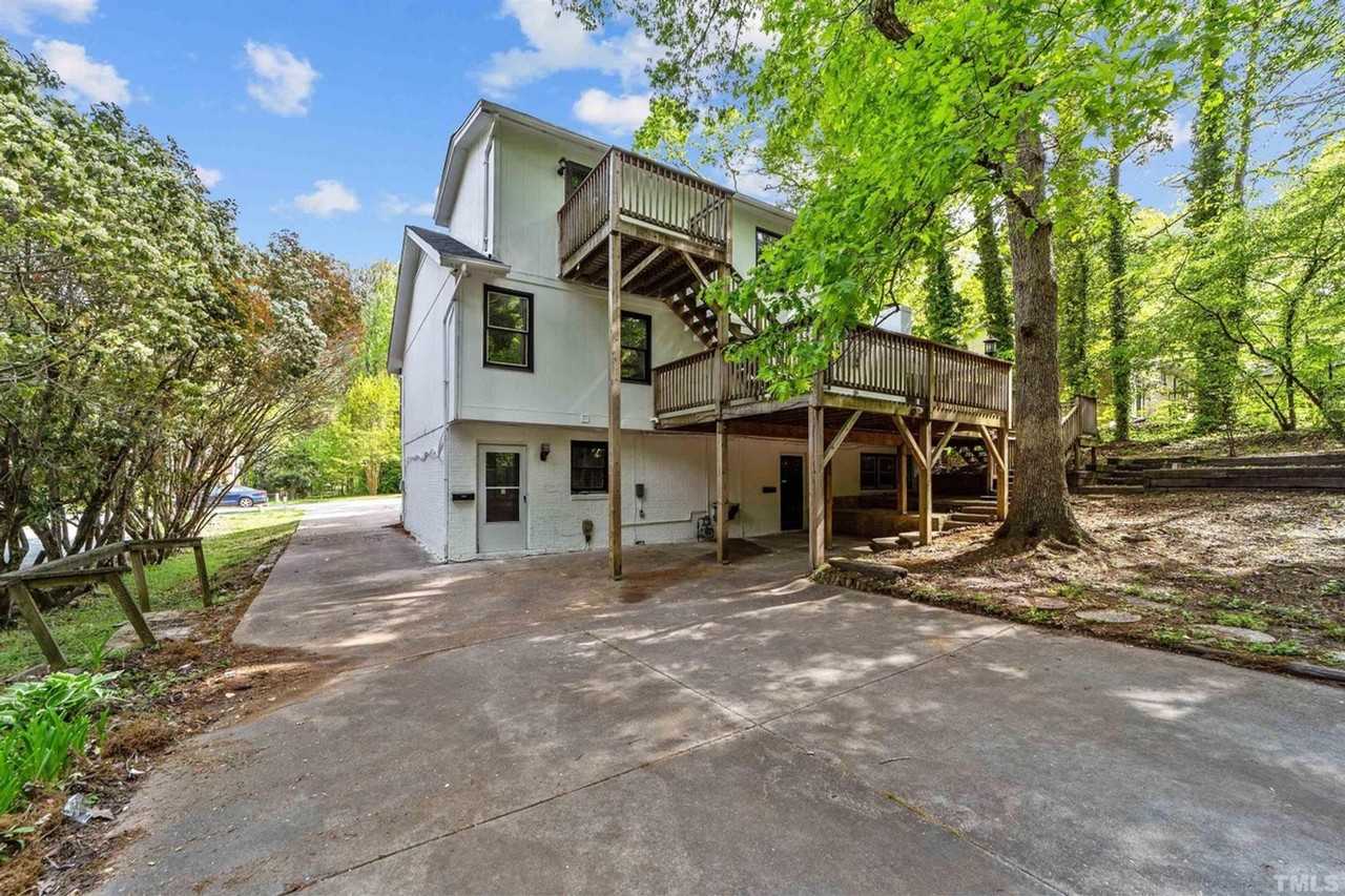 1304 Buckingham Rd - Photo 4 of 50