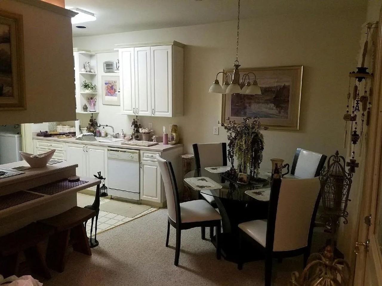 160 Presidents Dr - Photo 2 of 6