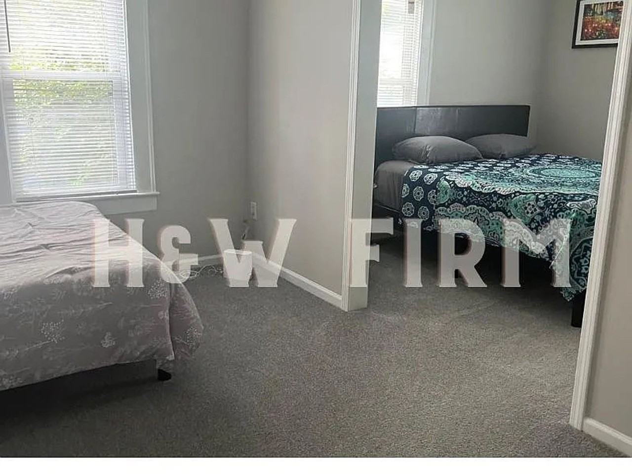 404 Formosa Ave - Photo 4 of 19