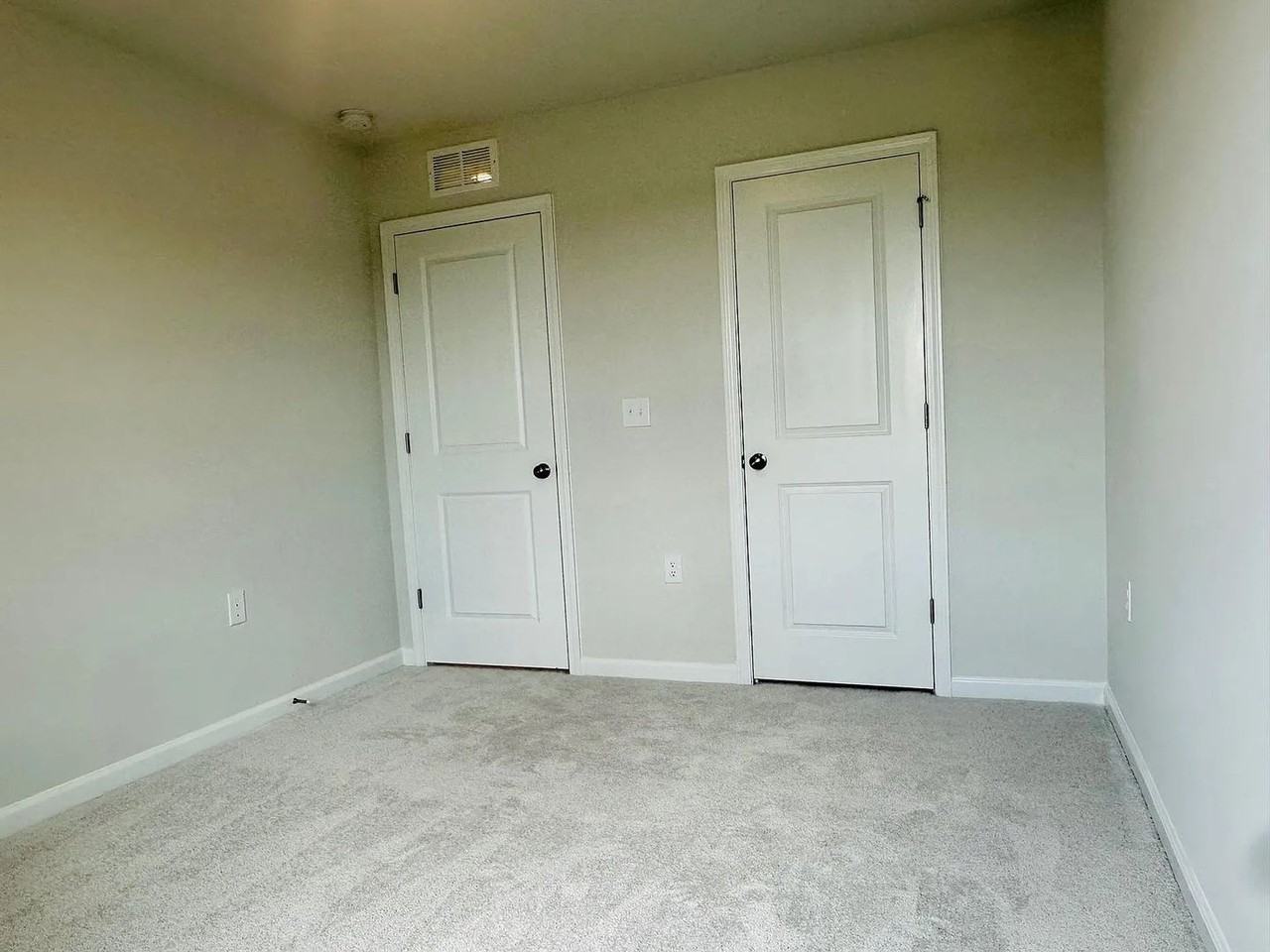 2307 Kasota Ln - Photo 2 of 23