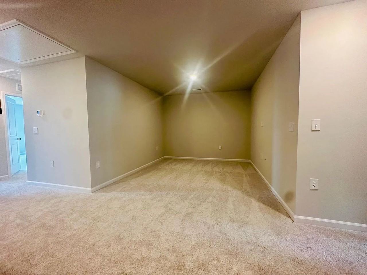 2307 Kasota Ln - Photo 3 of 23