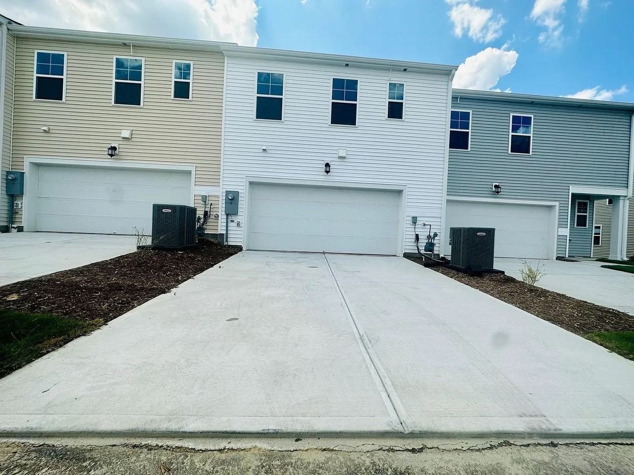 2307 Kasota Ln - Photo 5 of 23