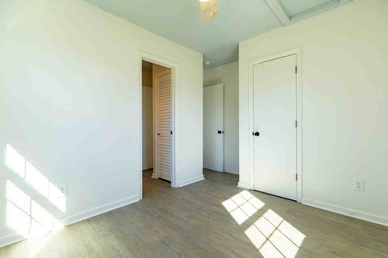 3027 Azalea Dr - Photo 3 of 9
