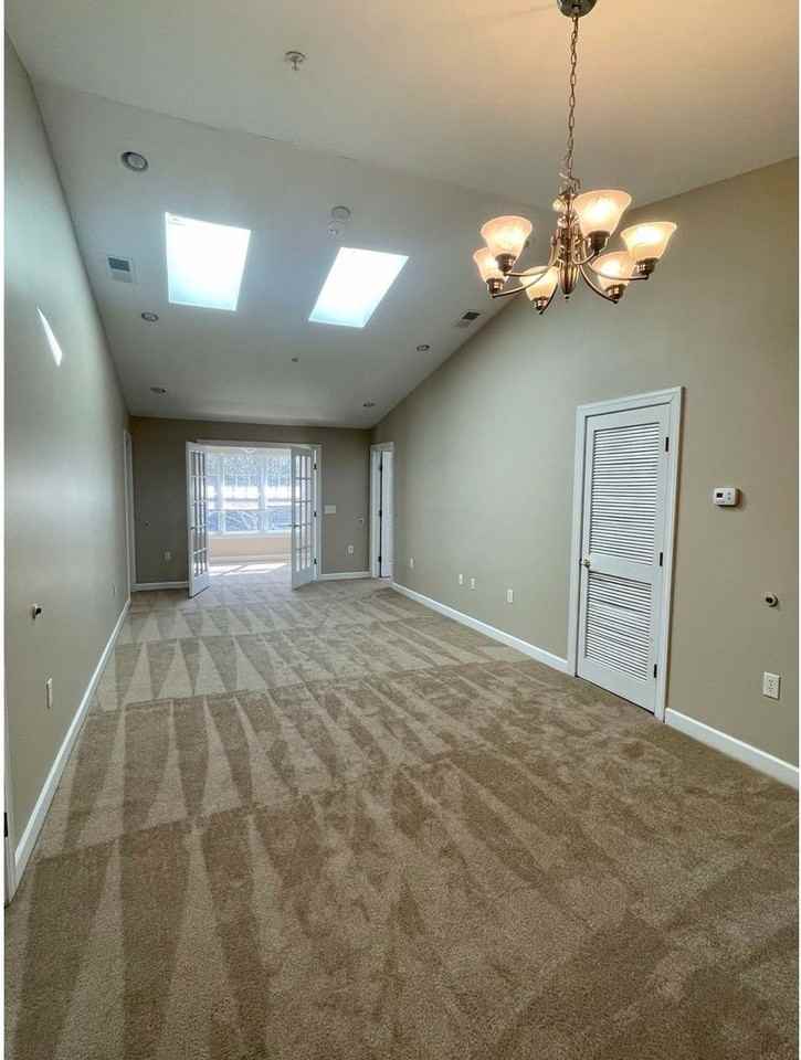 919 Morreene Rd - Photo 7 of 23