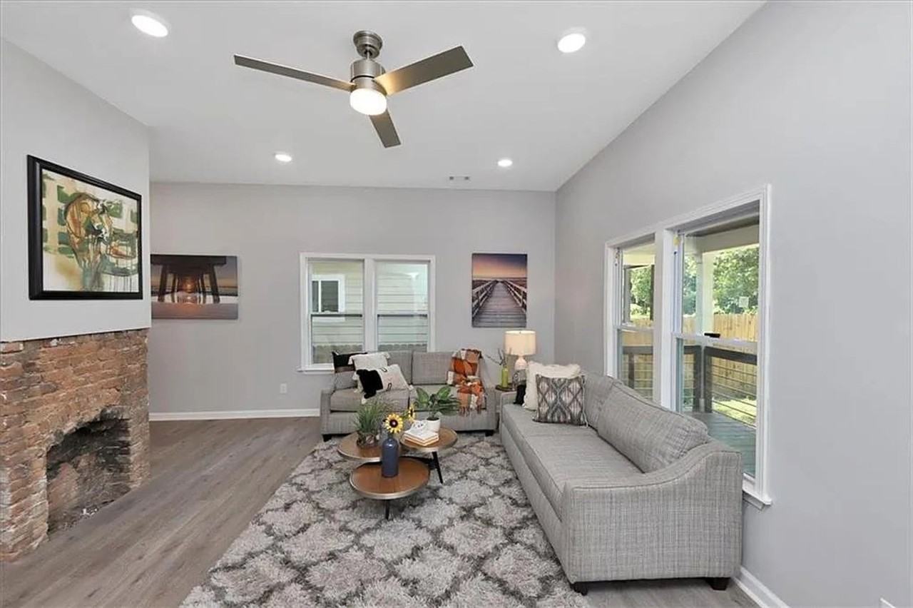 884 Coleman St Sw - Photo 4 of 23