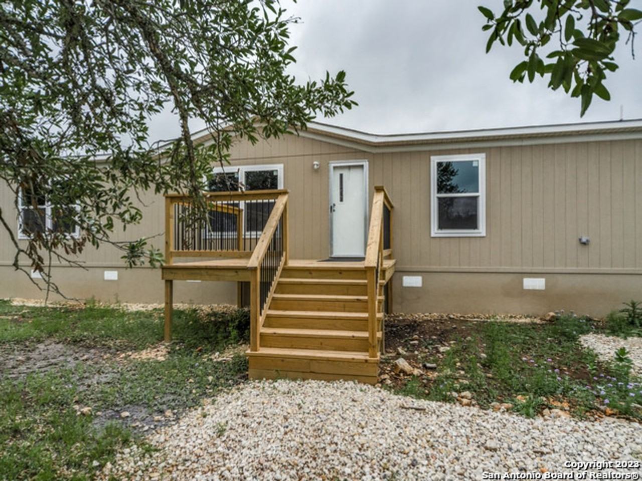 616 616 PR 1505 - Photo 3 of 31