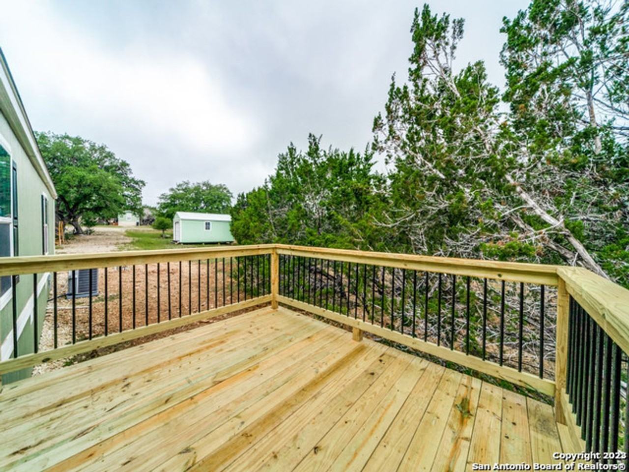 133 Private Road 1517 - Photo 3 of 28