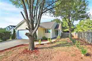 204 Tom Hunter Rd - Photo 1 of 1