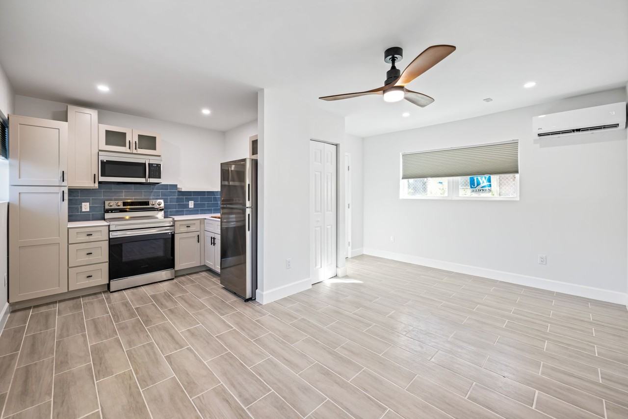 The Gwendolyn Apartments - Photo 3 of 26