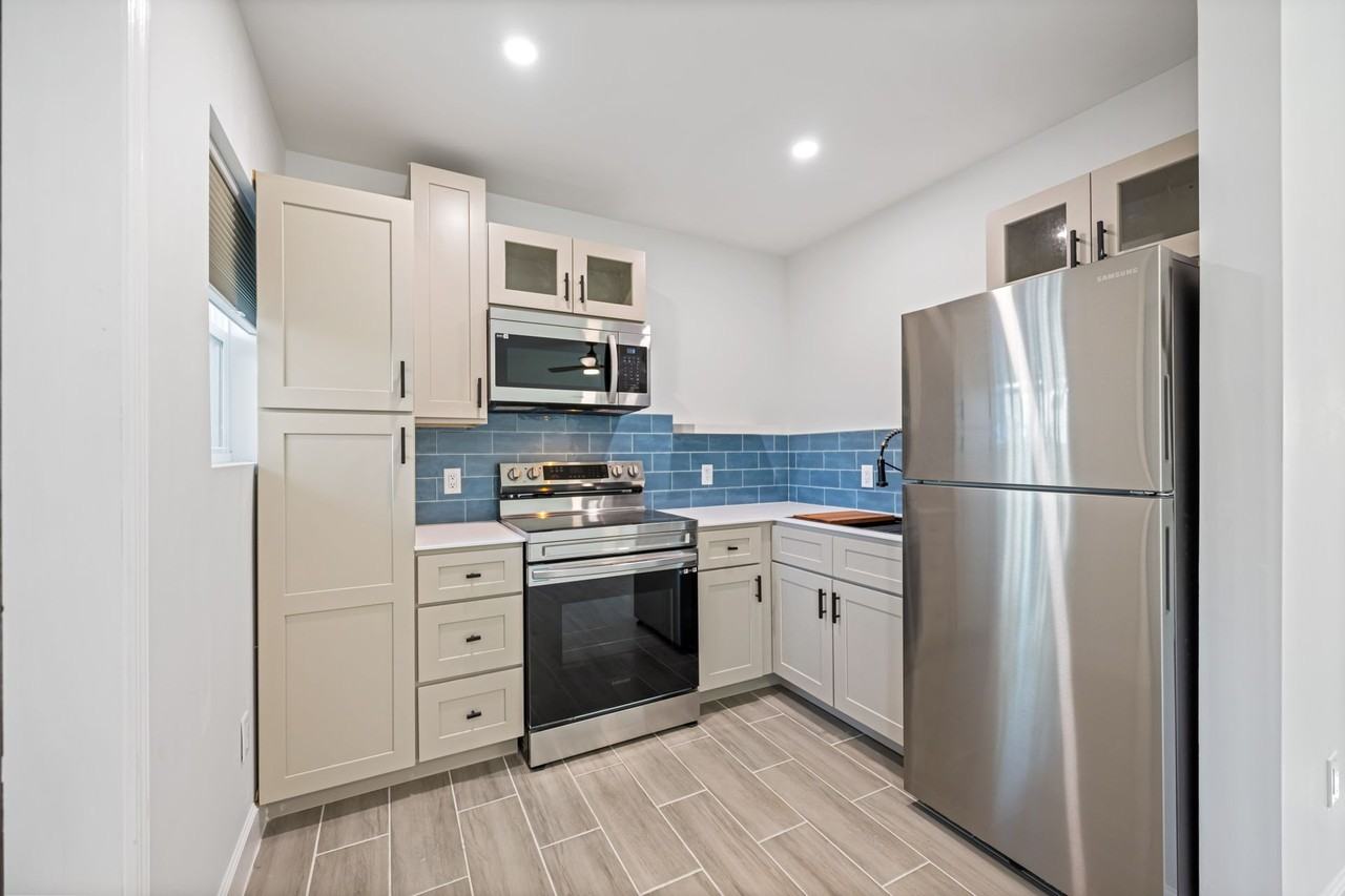 The Gwendolyn Apartments - Photo 4 of 26