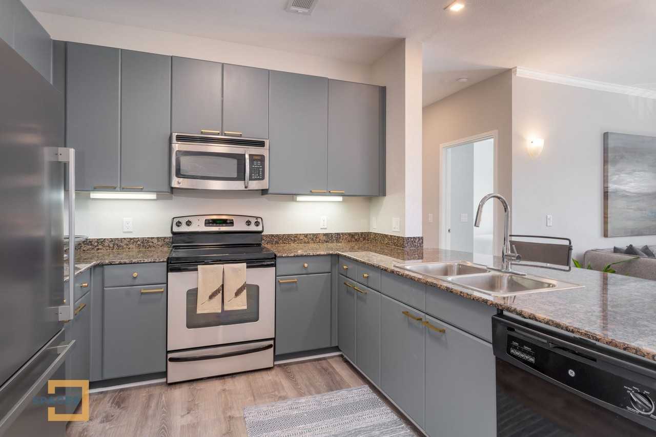 1901 5th Ave E - Photo 4 of 23