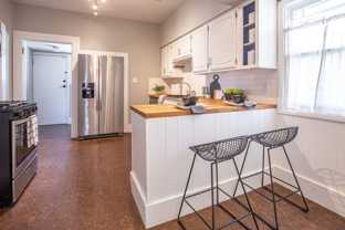 1124 S Newport Ave - Photo 1 of 1