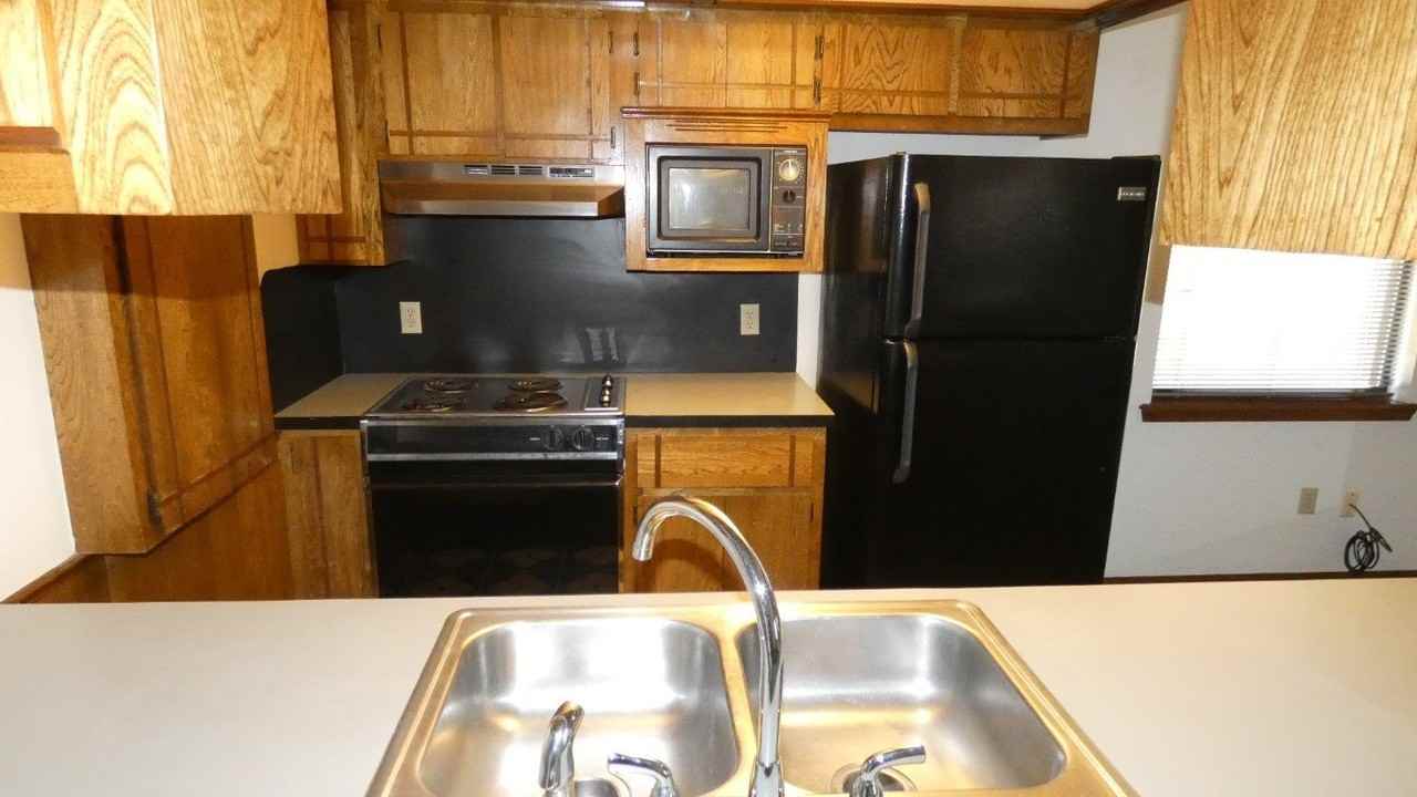 4008 Nw Ozmun Ave #B - Photo 7 of 14