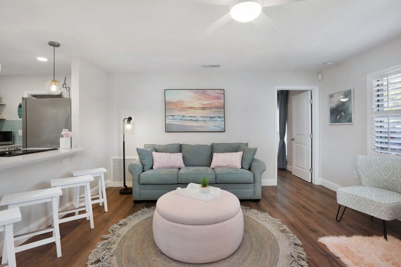 2001 25th Ave W - Photo 4 of 50